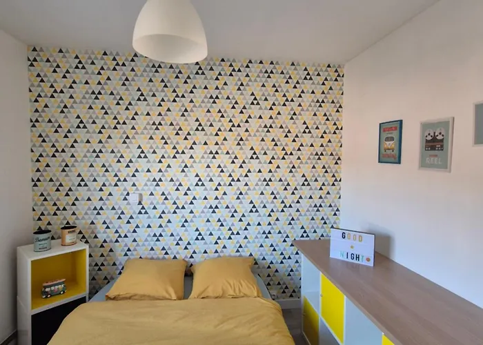 Maison Neuvilloise- Proche Cambrai, Douai Hébergement de vacances